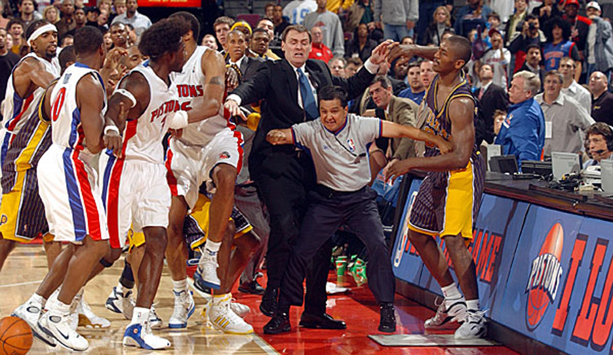 The Malice at The Palace gilt als einer der dunkelsten Momente der NBA-Historie. SPOX blickt zurück auf die Massenschlägerei zwischen den Pistons, Pacers und Fans im November 2004 und deren Auswirkungen.