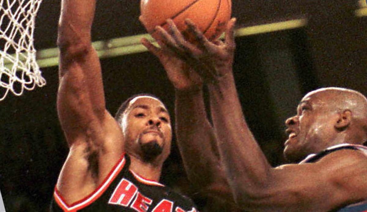 Saison 1999/00: ALONZO MOURNING (Miami Heat, 62 Punkte) - 2. Titel | Zweiter: Shaquille O’Neal (Lakers, 21 Punkte), Dritter: Eddie Jones (Hornets, 11 Punkte)