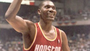 Platz 24: HAKEEM OLAJUWON | Team: Houston Rockets | Saison: 1994/95 | Alter: 32 | Punkteschnitt: 27,8