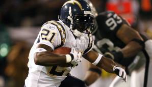 6. LaDANIAN TOMLINSON, Running Back: 18.456 Scrimmage-Yards (Rushing Yards: 13.684 / Receiving Yards: 4.772) - Teams: Chargers, Jets.
