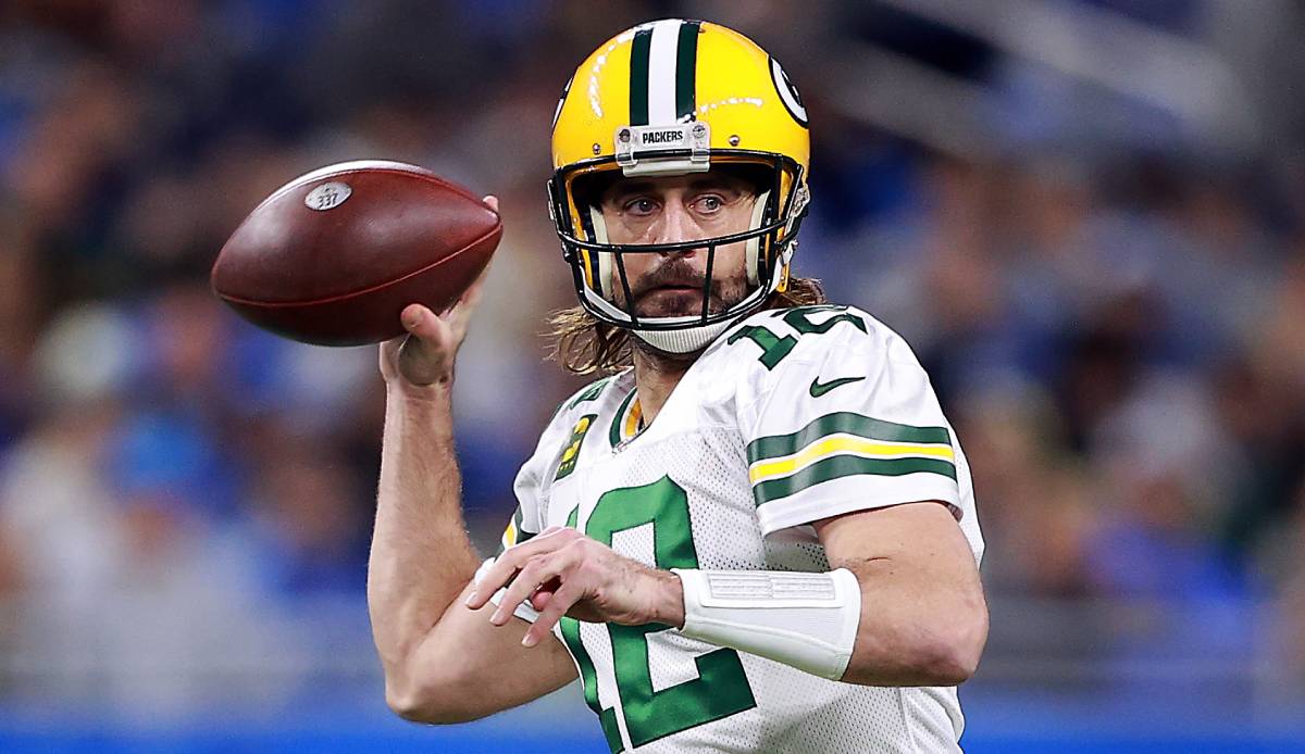 QUARTERBACK: Aaron Rodgers (Green Bay Packers)
