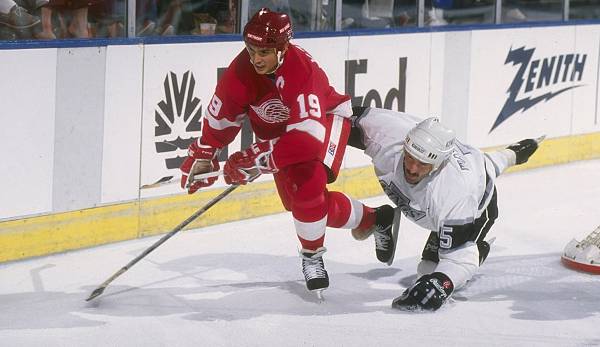 Platz 6: Steve Yzerman (Detroit Red Wings) in der Saison 1988/89 mit 28 Spielen.