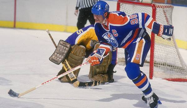 Platz 1: Wayne Gretzky (Edmonton Oilers) in der Saison 1983/84 mit 51 Spielen.