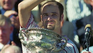 Unfassbar: Erst 1995 nimmt Agassi erstmals bei den Australian Open teil - und gewinnt direkt im Endspiel gegen seinen Erzfeind Pete Sampras
