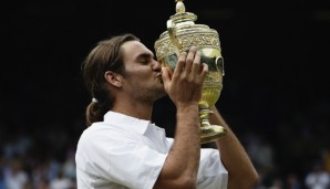 Roger Federer nach seinem ersten Wimbledon-Triumph