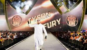 Der "Gypsy King" Tyson Fury hat beim WWE Crown Jewel in Saudi-Arabien sein erstes offizielles WWE-Match bestritten. Dabei trat der Boxer gegen Braun Strowman. Auch eine UFC-Fehde lebte wieder auf. SPOX zeigt die besten Bilder.