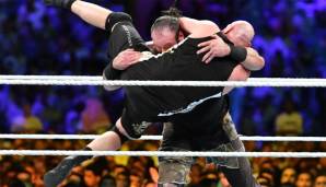 Strowman rächte sich anschließend allerdings für die Schmach der Niederlage - und verpasste Fury einen Running Powerslam. Wird die Fehde womöglich sogar noch fortgesetzt? Fury erklärte seine WWE-Karriere zumindest nicht für beendet!