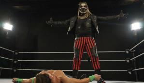 Einer der Höhepunkte: The Fiend Bray Wyatt schlug John Cena in einem extrem surrealen "Firefly Funhouse Match"...